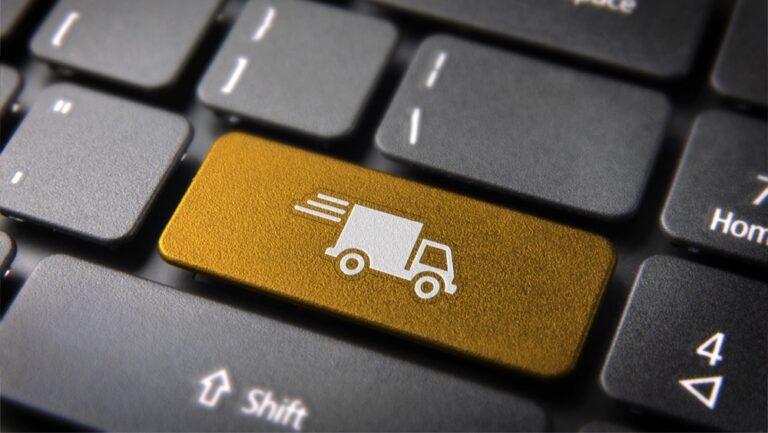 Klawiatura z klawiszem w kształcie ciężarówki